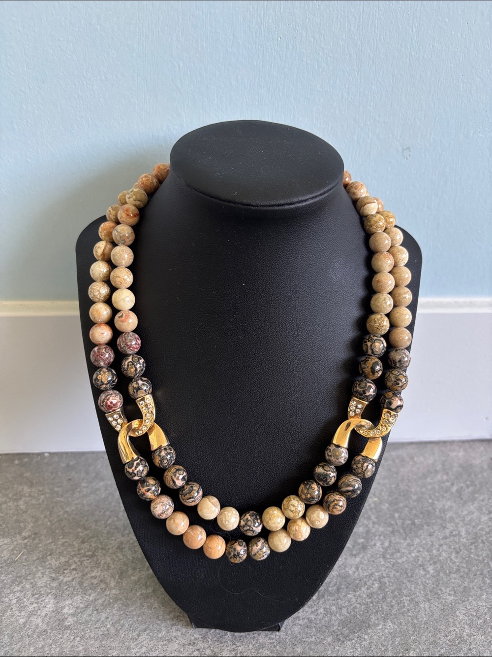 Crafting: Double-Strand Beige Brown GemStone Necklace Goldtone Accents